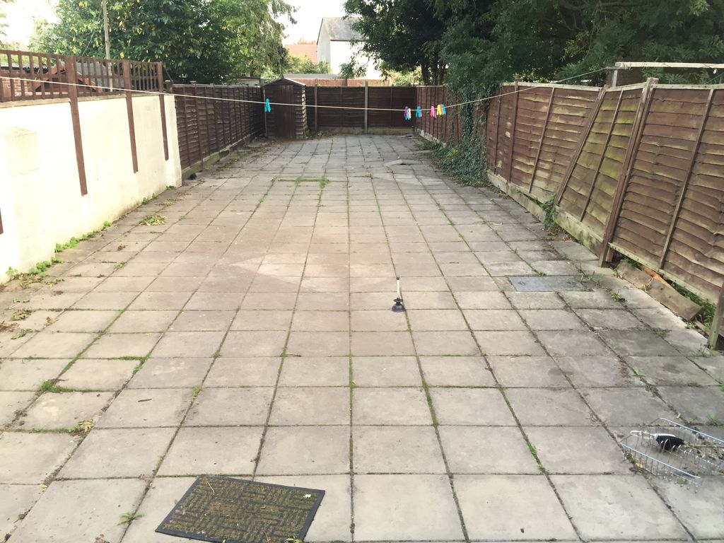 Property photo 3 of 6