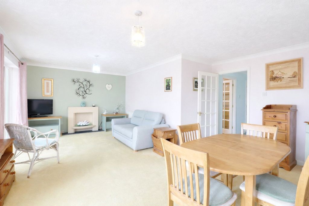Property photo 3 of 17 3 - Picture No. 13
