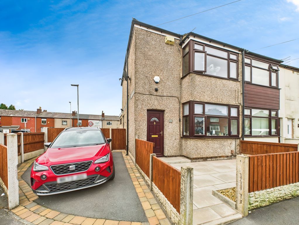 Property photo 1 of 27