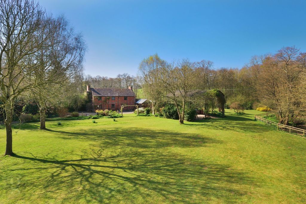 Property photo 2 of 47