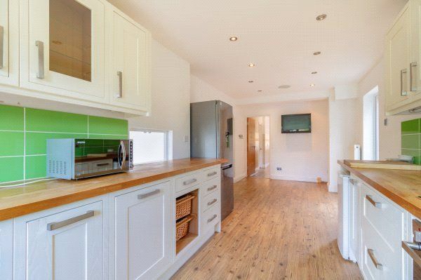 Property photo 2 of 17 Picture No. 05