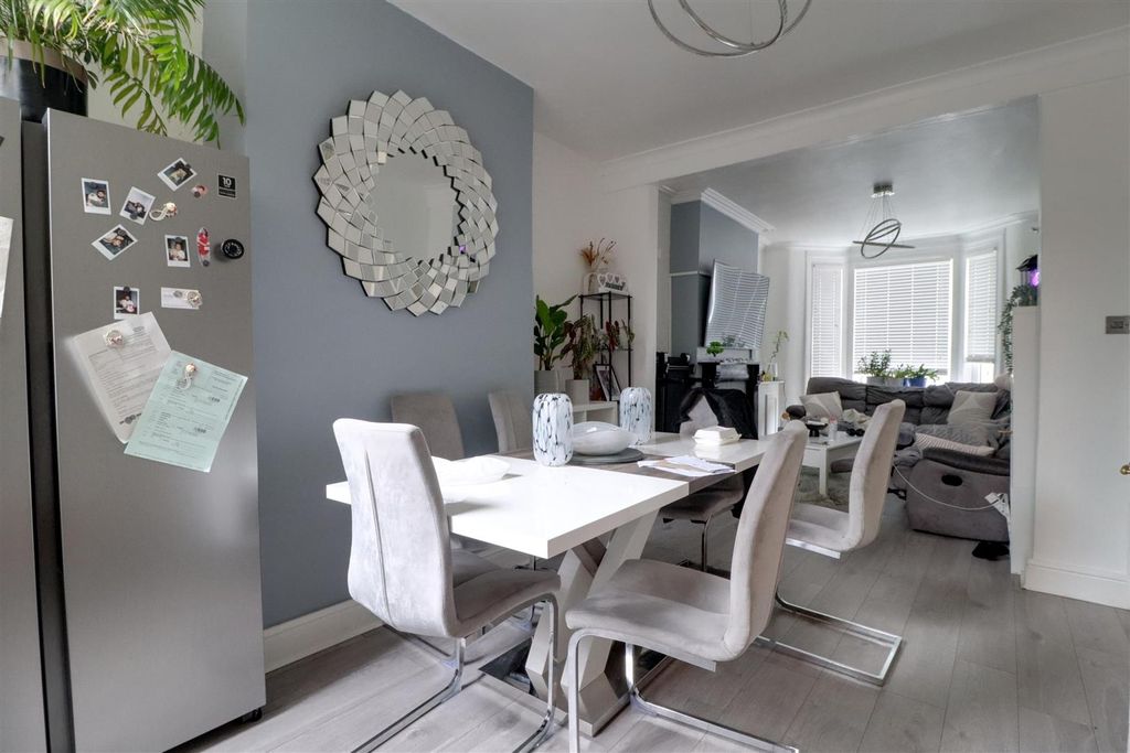 Property photo 2 of 10 Img_4171-Img_4173.Jpg