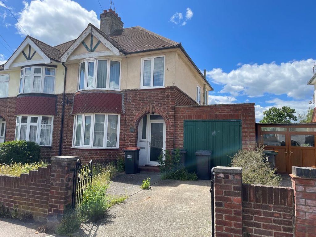 Property photo 1 of 24