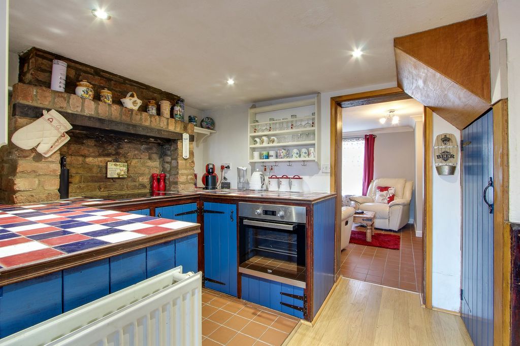 Property photo 3 of 22