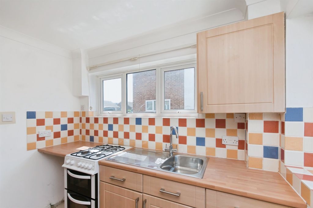 Property photo 3 of 13