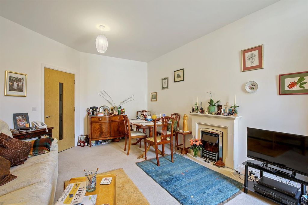 Property photo 3 of 16 F46287Da-7c1c-4B2d-87De-13B6Facbc32Dlemcs - 4 Beck