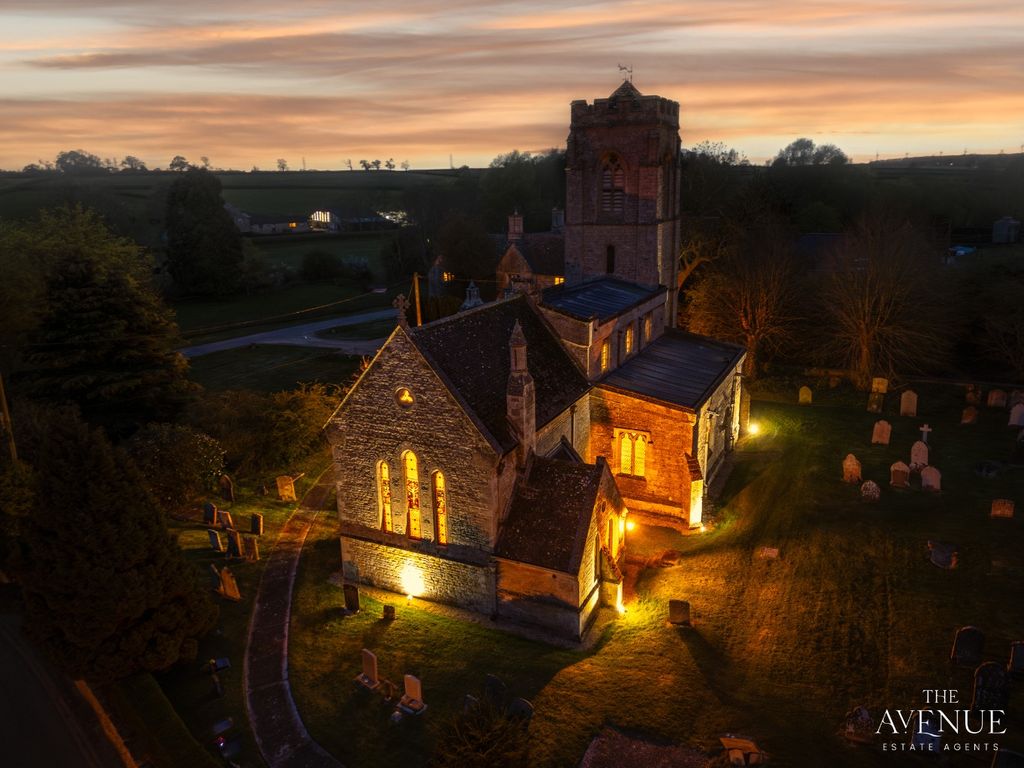 Property photo 3 of 37 4067476