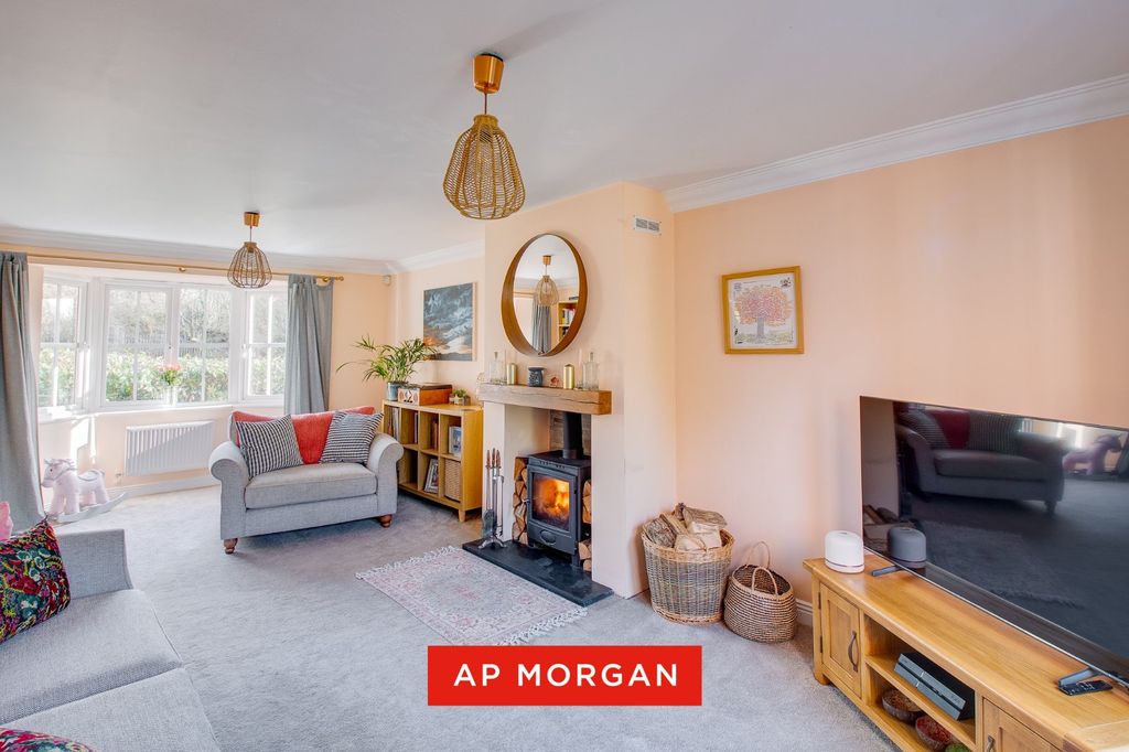 Property photo 3 of 28 Picture No. 03