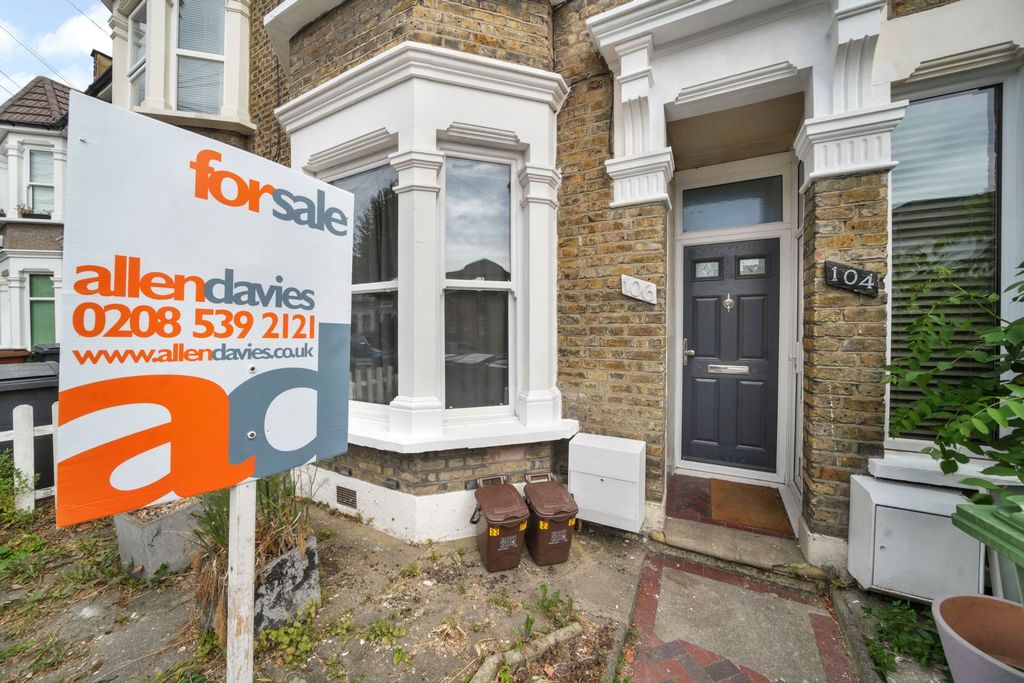 Property photo 1 of 17