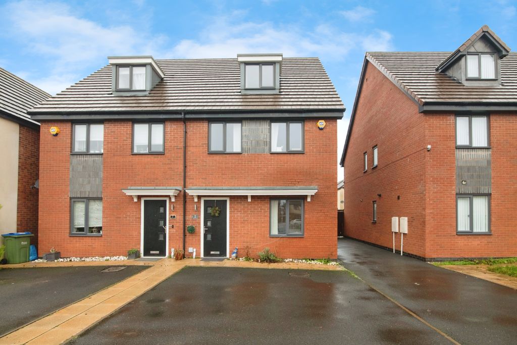 Property photo 2 of 15