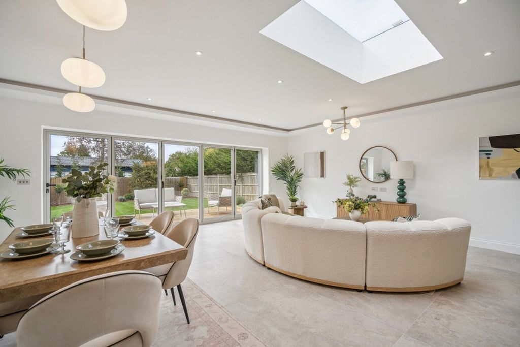 Property photo 3 of 30