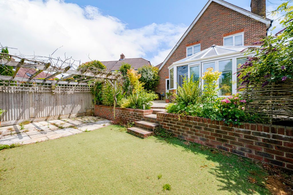 Property photo 2 of 17 Photo 18