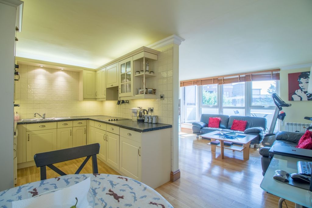 Property photo 1 of 14 1