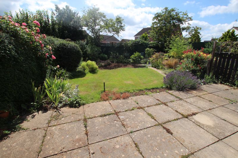 Property photo 2 of 10 Garden