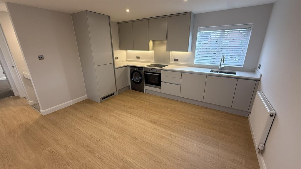 Property photo 2 of 19 Fullsizerender-1.Jpeg