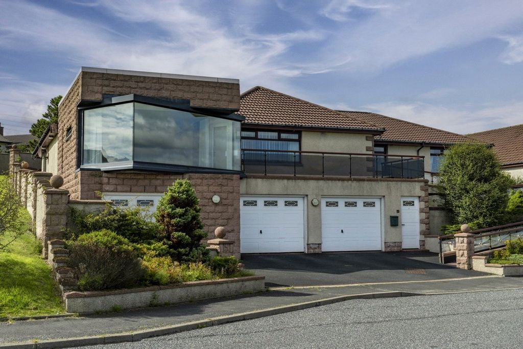 Property photo 1 of 12 Lead Image