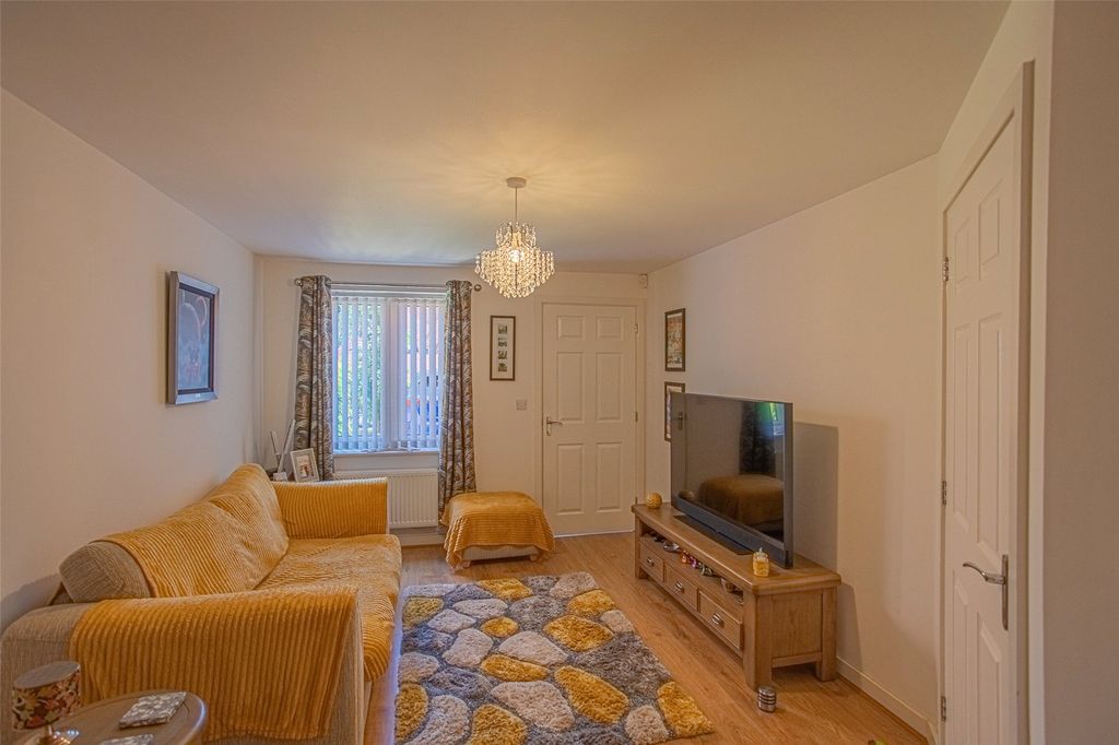 Property photo 2 of 13 Picture No. 03