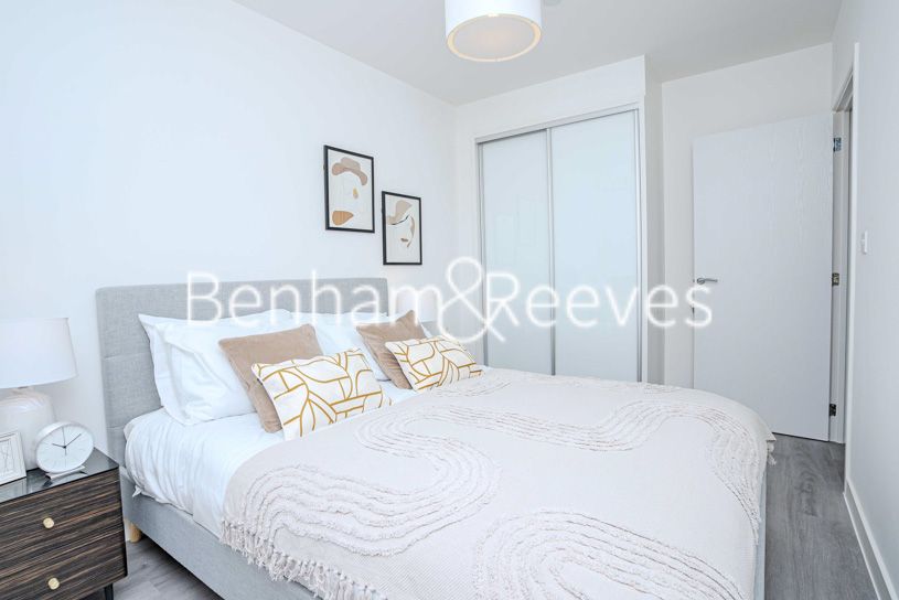Property photo 3 of 24