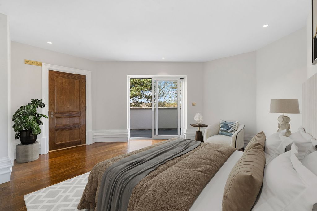 Property photo 3 of 38