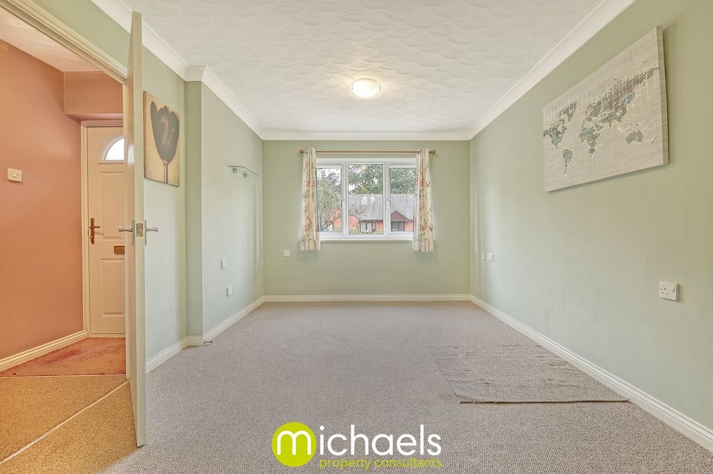 Property photo 3 of 23