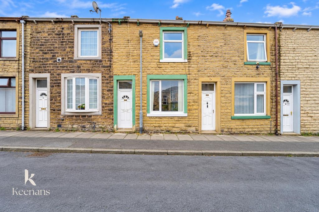 Property photo 1 of 24