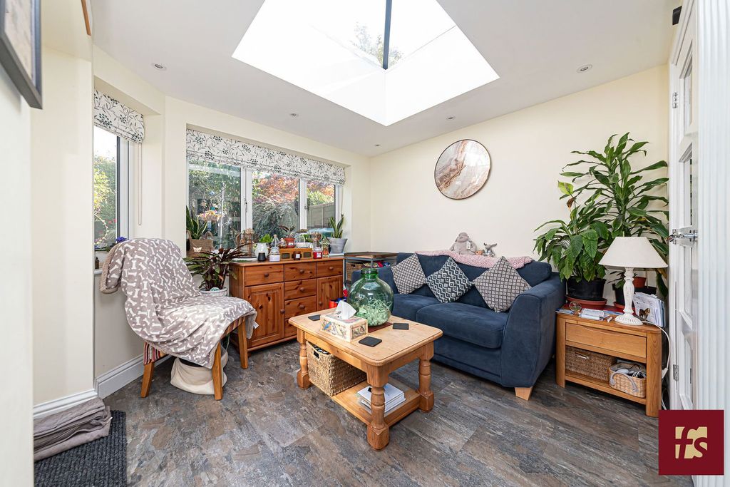 Property photo 3 of 15