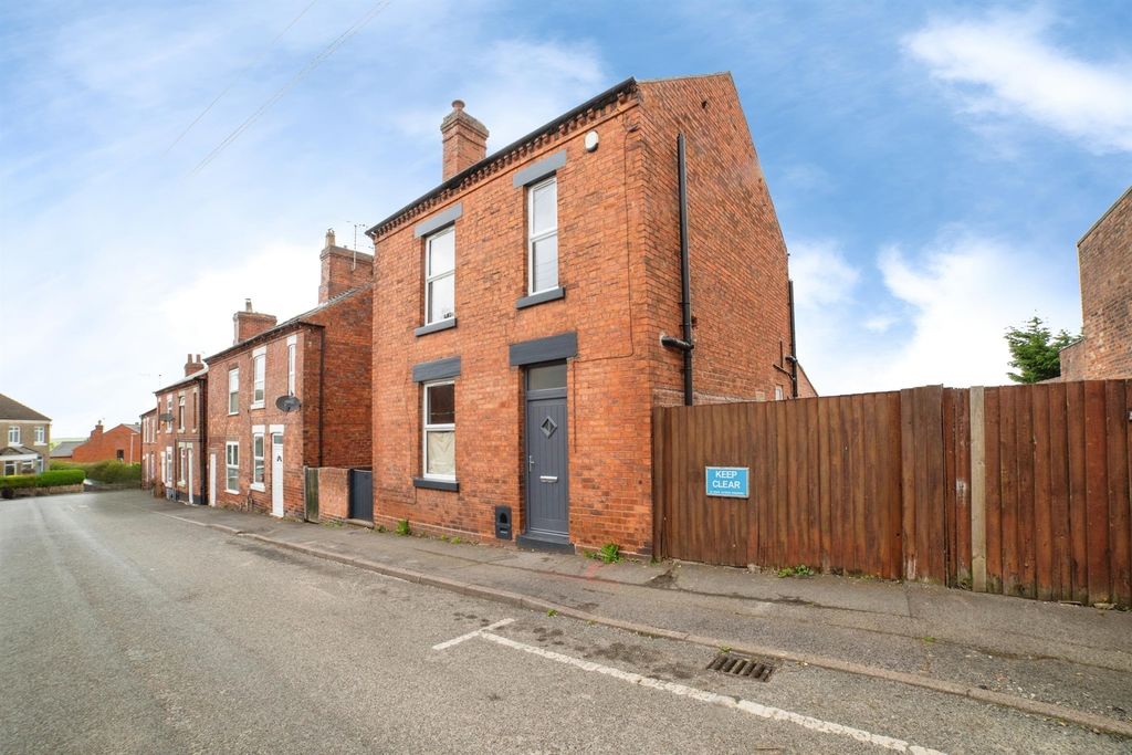 Property photo 1 of 19