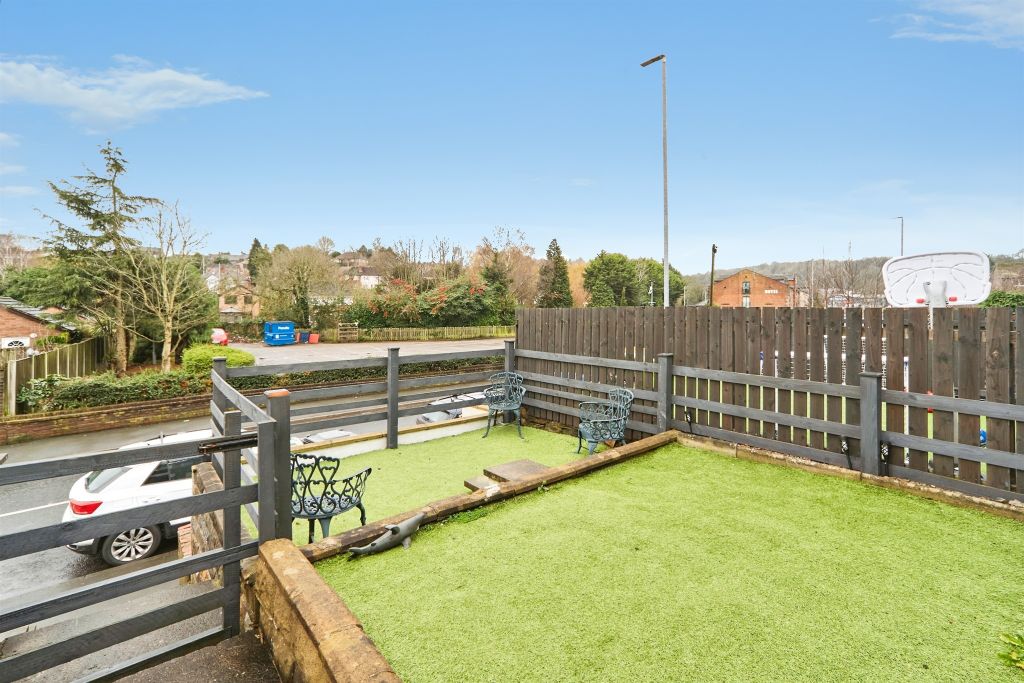 Property photo 2 of 16