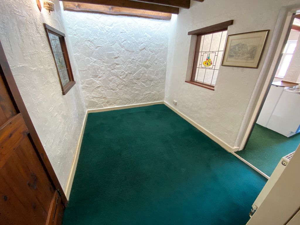 Property photo 3 of 17 Image