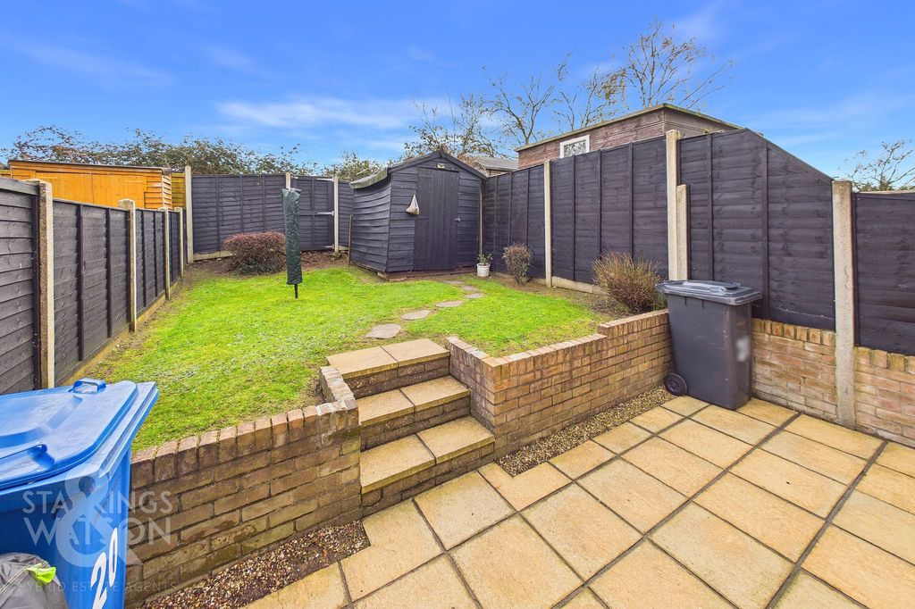 Property photo 2 of 13