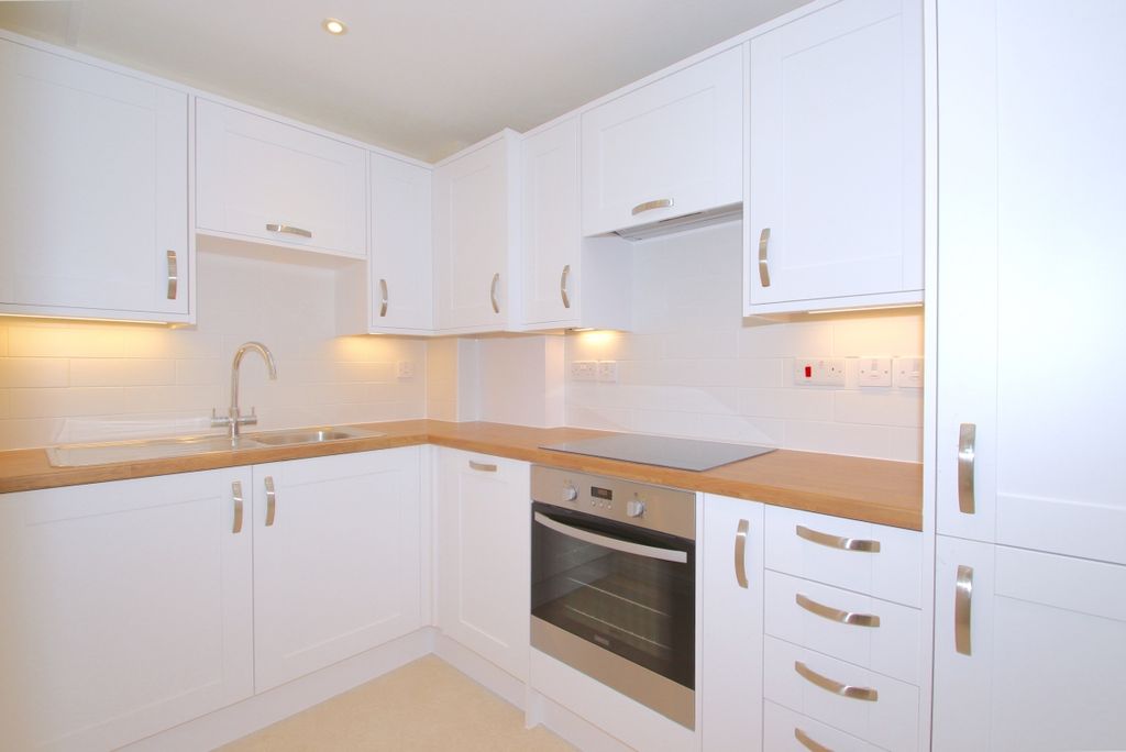 Property photo 1 of 6 My Photo 7185