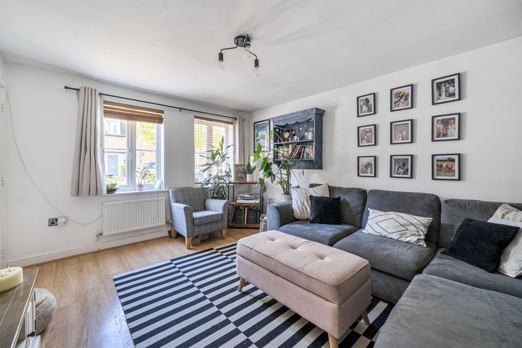 Property photo 2 of 10 1528747 (8)
