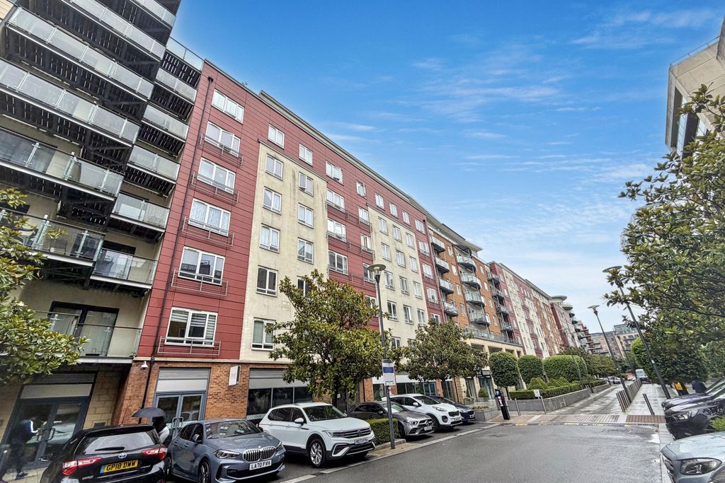 Property photo 1 of 3 Flat 12 Avro House, 5 Boulevard Drive, Colindale, London, Nw9 5Hf