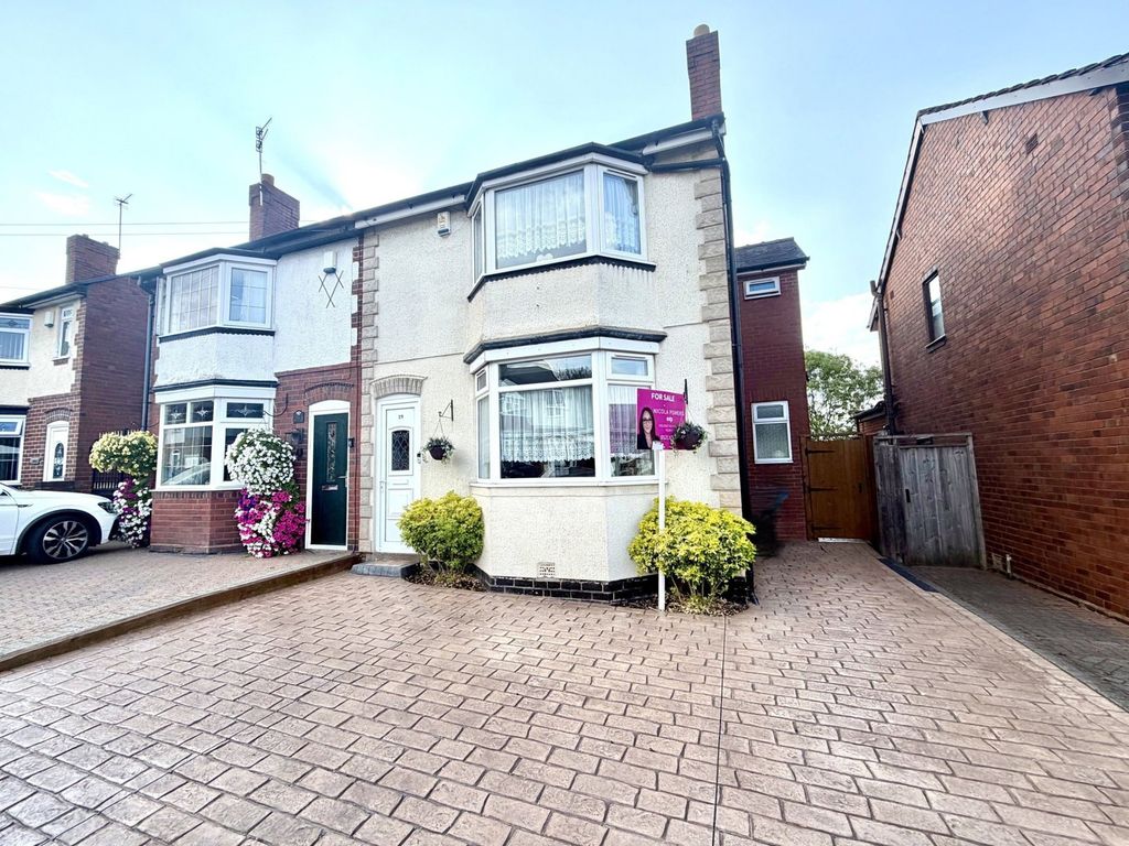 Property photo 1 of 39