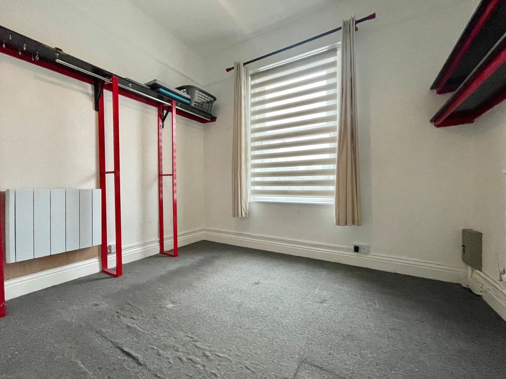 Property photo 3 of 6 Picture 3