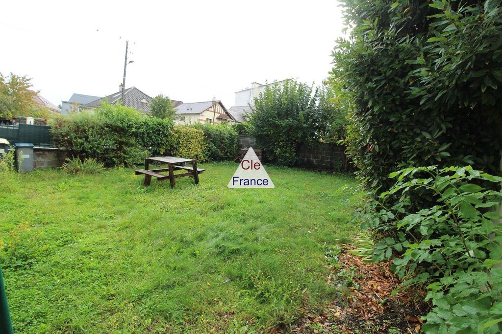 Property photo 2 of 6
