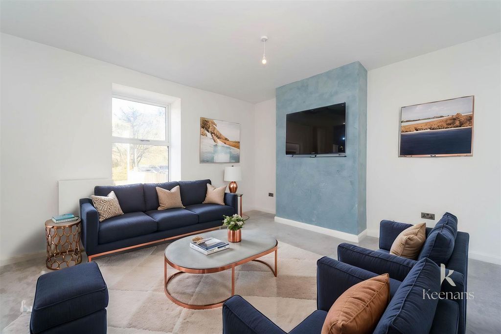 Property photo 2 of 52 49.Jpg