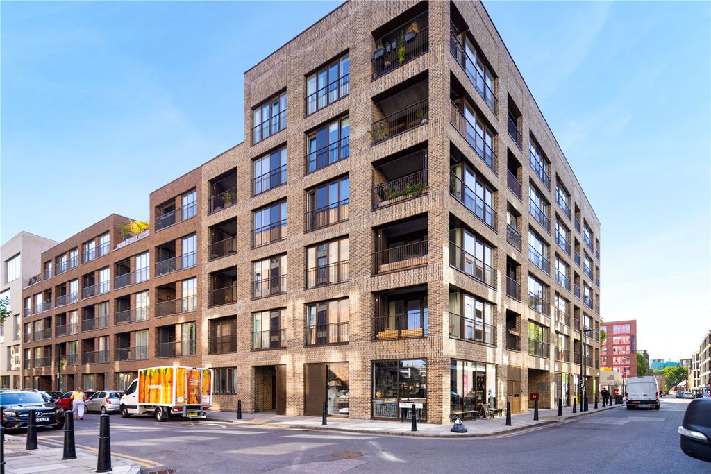 Property photo 2 of 23 External