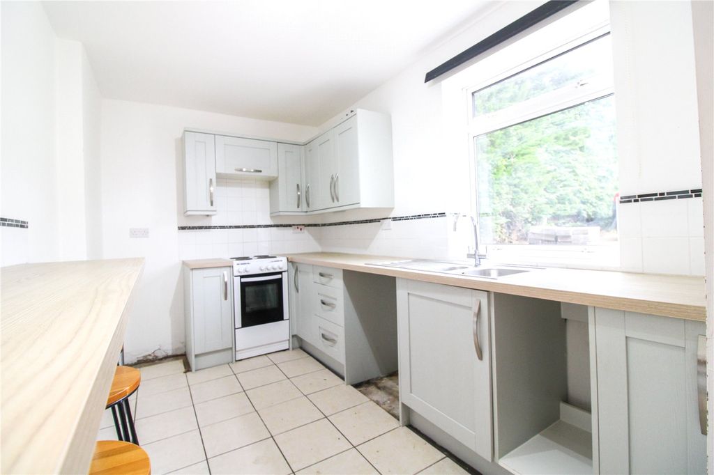 Property photo 2 of 9 Picture No. 19