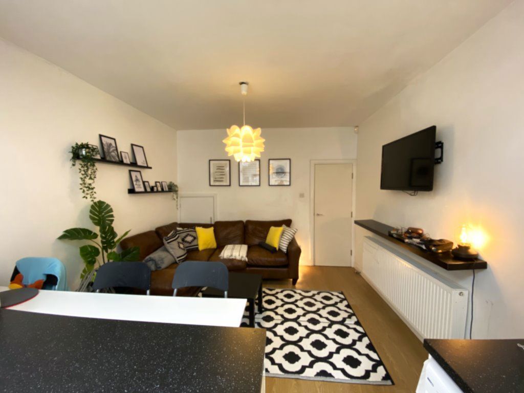 Property photo 3 of 8