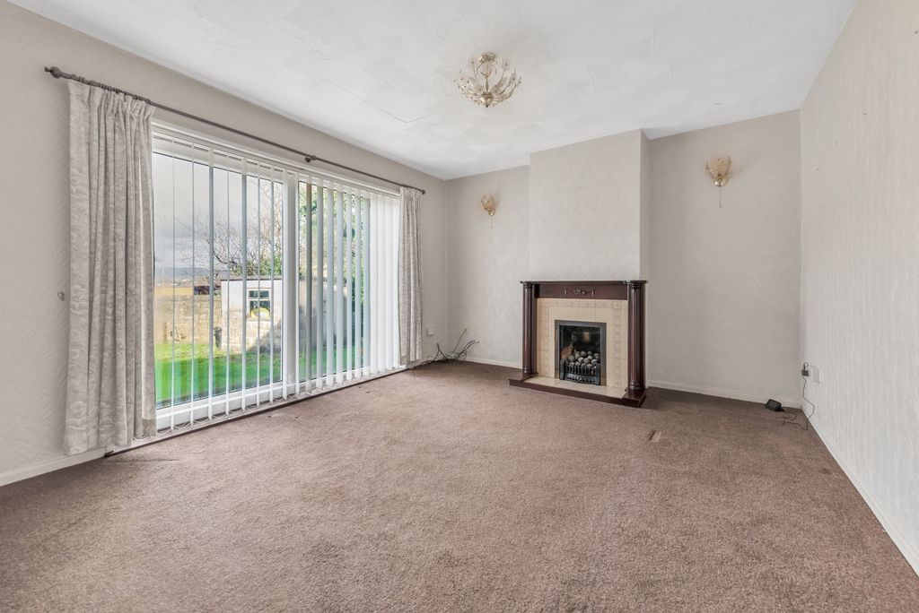 Property photo 2 of 24 4367176