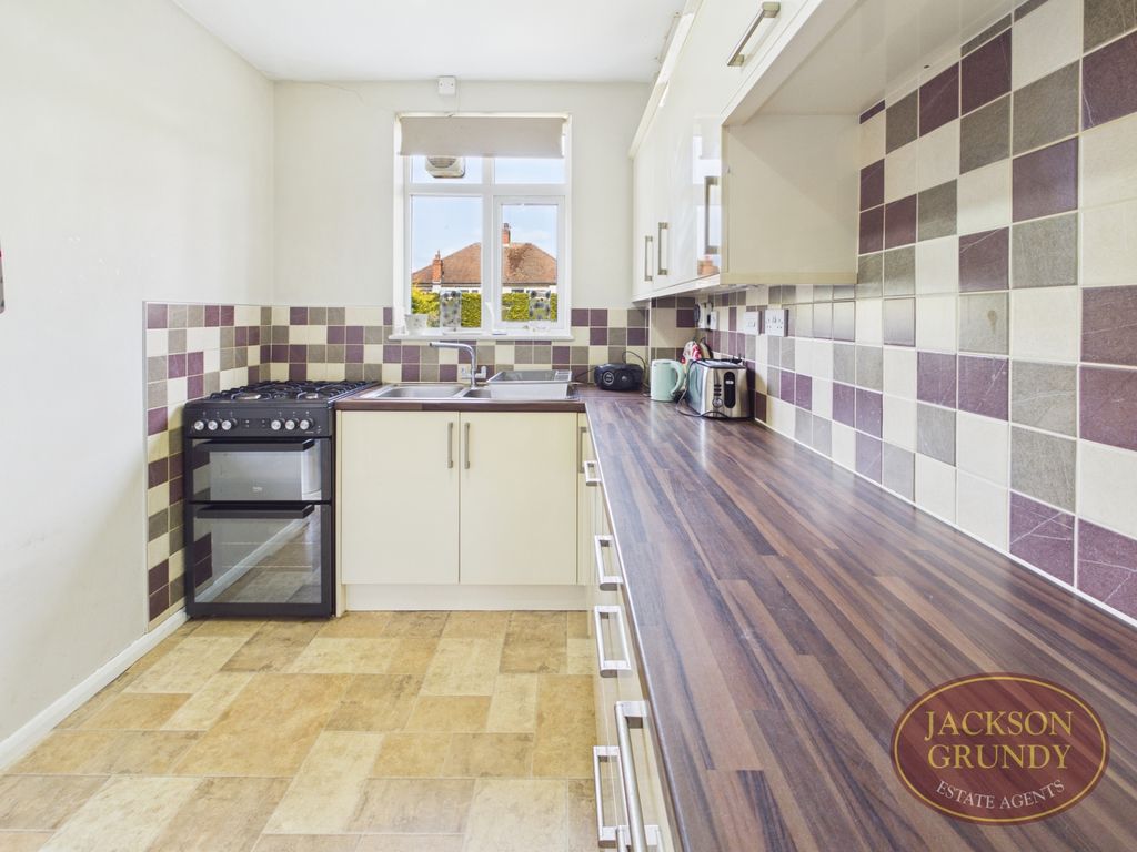 Property photo 3 of 9 Duston Road