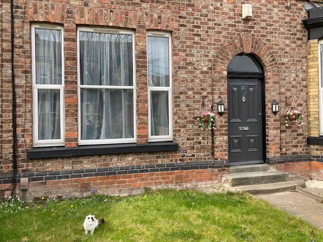 Property photo 1 of 12