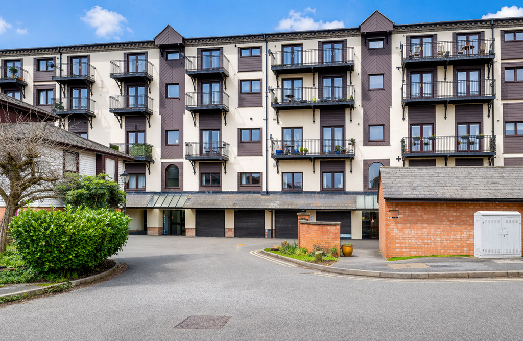 Property photo 2 of 12 Front