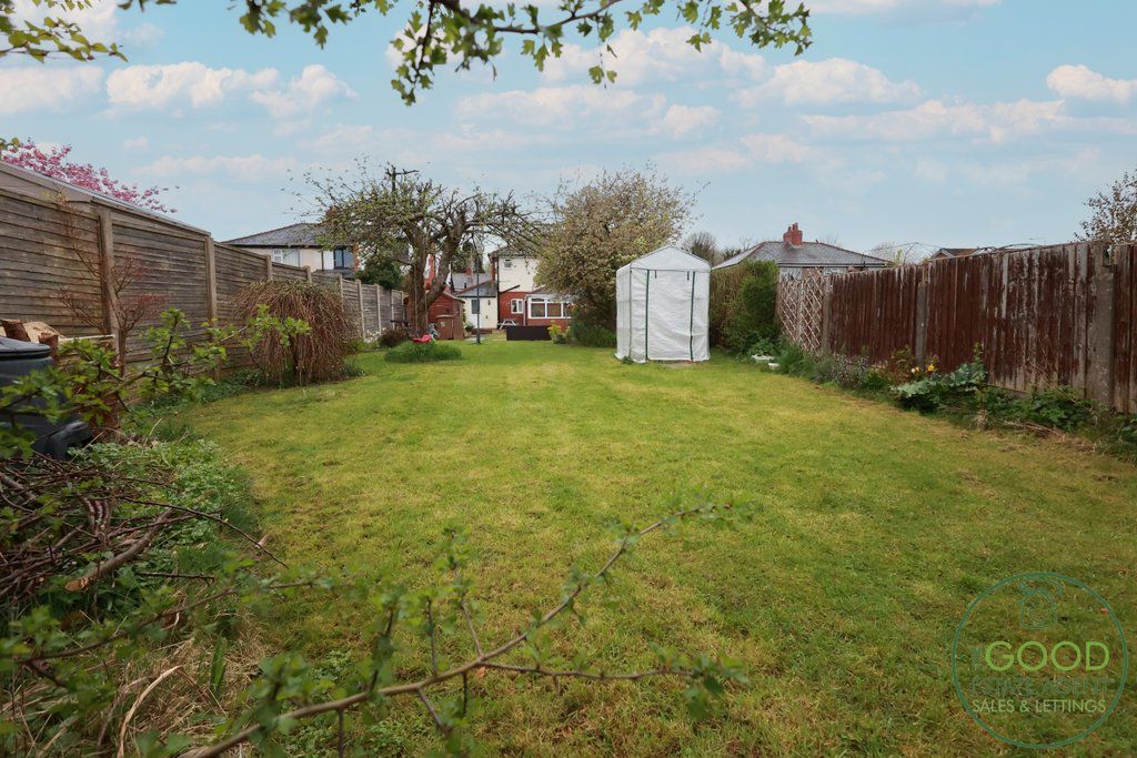 Property photo 2 of 25