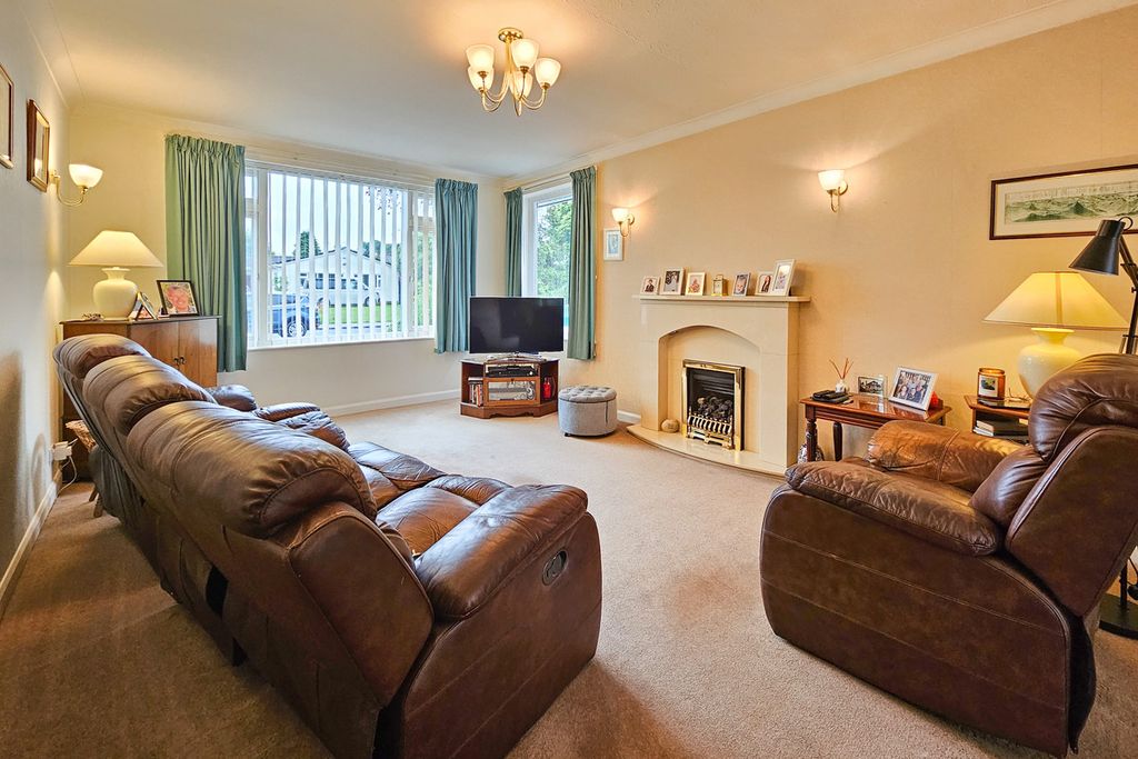 Property photo 2 of 29