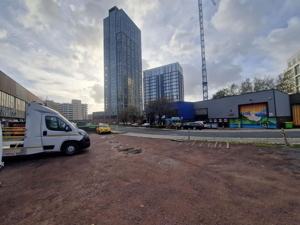 Property photo 3 of 10