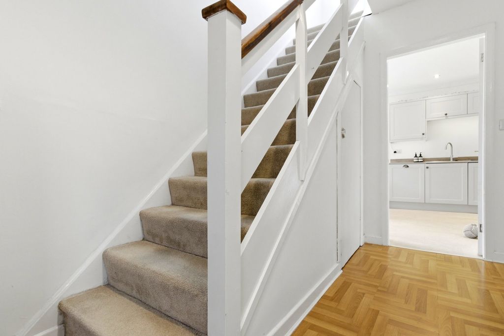 Additional image 14 of 3 bed semi-detached house for saleWoodbury Rise, Malvern WR14