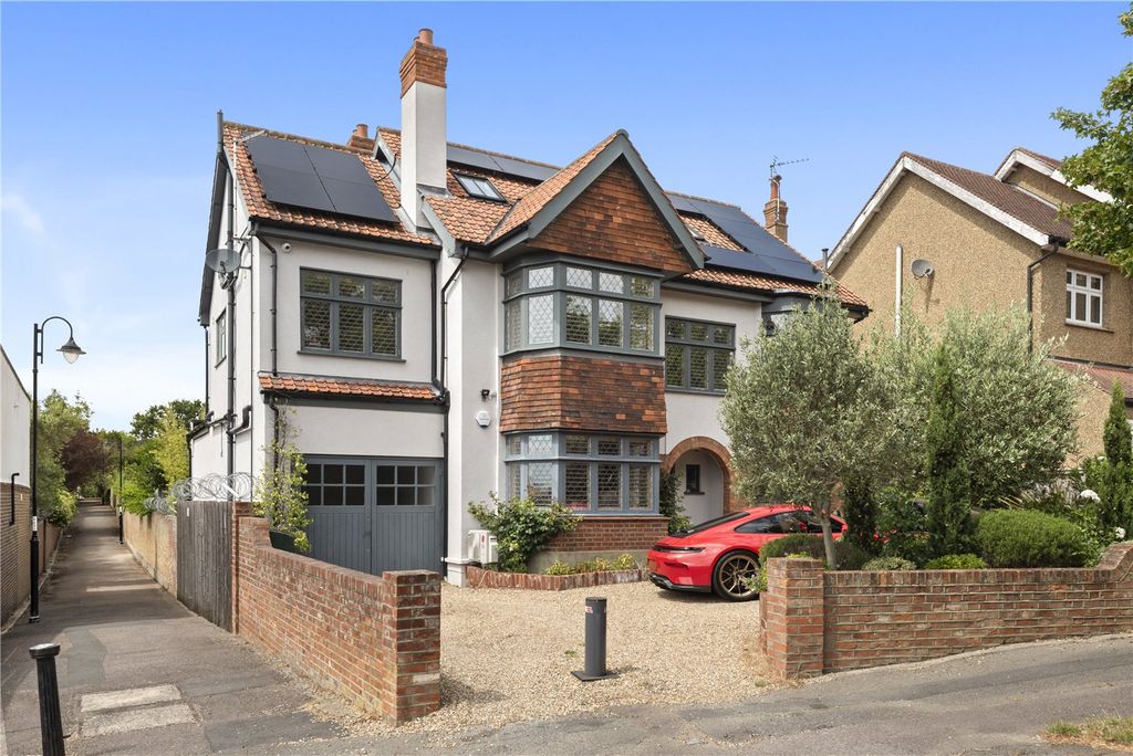 Property photo 2 of 19 Picture No. 27
