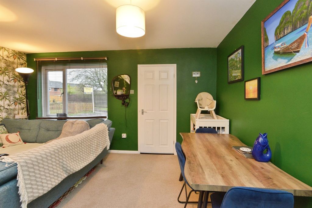 Property photo 3 of 14